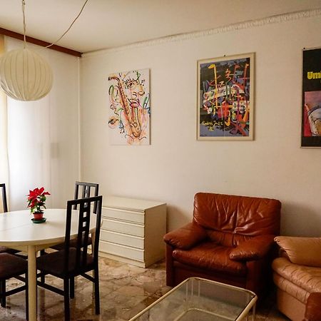 Appartement Dimora Jazz à Pérouse Extérieur photo